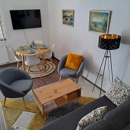 Rozsa Apartment Keszthely